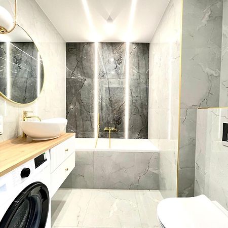 3 Bedrooms Premium Bella Blue For 8 Guests With Ac And Free Out Side Parking ジェシュフ エクステリア 写真
